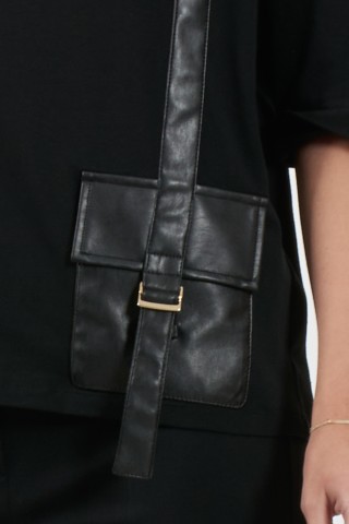 FAUX LEATHER POCKETS T-SHIRT