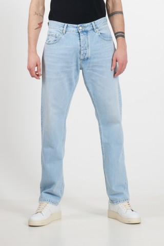 Kanye  Jeans baggy